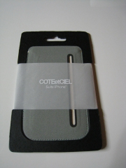 COTEetCIEL-microfibre-pouch-iphone-pic-01