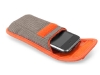 incase-iphone-pouch-pic-03