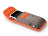 incase-iphone-pouch-pic-04