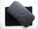 2-ikonic-edge-superslim-leather-and-velvet-pouch