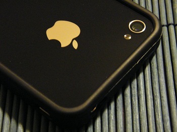 Custodia Vodafone Bumper OEM per iPhone 4 Custodia Vodafone Bumper OEM per iPhone 4