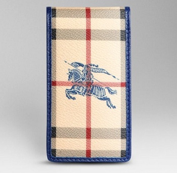 Burberry Haymarket Blu Intenso per iPhone 4 Burberry Haymarket Blu Intenso per iPhone 4