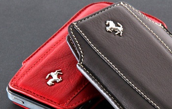 Astuccio CG MOBILE Ferrari GT Collection per iPhone 4 Astuccio CG MOBILE Ferrari GT Collection per iPhone 4